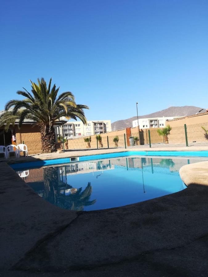 Cabanas Con Piscina Donde Thomas La Serena Bagian luar foto